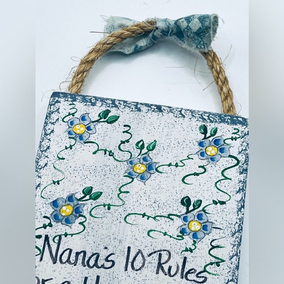 Wooden Wall Decor Plaque 'Nana's Ten Rules for a Happy Visit' Cute Joke Rules - Picture 7 of 7